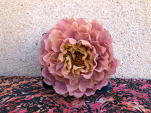 Load image into Gallery viewer, Rose Clutch