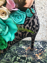 Load image into Gallery viewer, Nature Boots Size EU 39/ USA 9