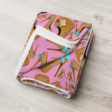 Load image into Gallery viewer, Throw Blanket 'Eat me drink me'