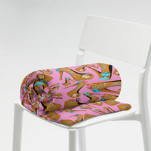 Load image into Gallery viewer, Throw Blanket 'Eat me drink me'