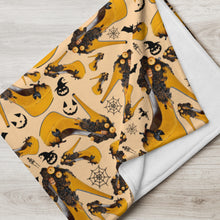Load image into Gallery viewer, Throw Blanket 'Halloween'