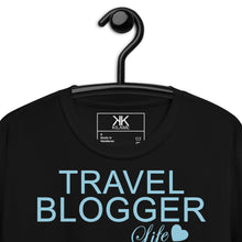 Load image into Gallery viewer, Short-Sleeve T-Shirt 'Airport Love'