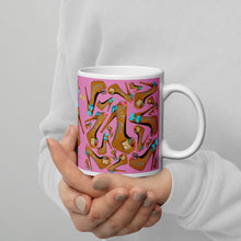 Load image into Gallery viewer, White glossy mug 'Eat me drink me'