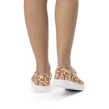 Load image into Gallery viewer, Women’s lace-up canvas shoes