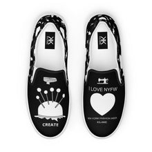 Load image into Gallery viewer, Women’s slip-on canvas shoes 'Create'