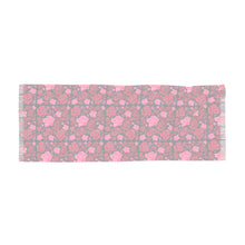 Load image into Gallery viewer, Light Scarf 'Pink Roses'
