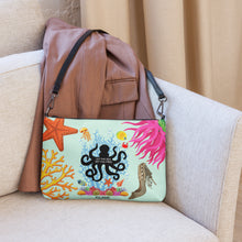 Load image into Gallery viewer, Crossbody bag &#39;Let the see set you free&#39;
