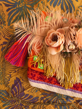 Load image into Gallery viewer, Wiki Flowers Clutch
