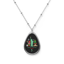 Load image into Gallery viewer, Oval Necklace &#39;Christmas in New York&#39;
