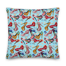 Load image into Gallery viewer, Pillow &#39;Wonderland&#39;
