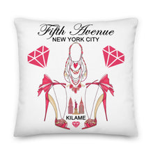 Load image into Gallery viewer, Premium Pillow &#39;Fifth Avenue&#39;
