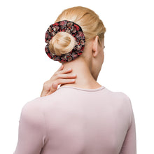 Load image into Gallery viewer, Scrunchie &#39;Holidays Couture&#39;
