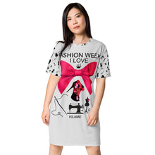 Load image into Gallery viewer, T-shirt dress &#39;Fashion creations&#39;
