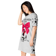 Load image into Gallery viewer, T-shirt dress &#39;Fashion creations&#39;
