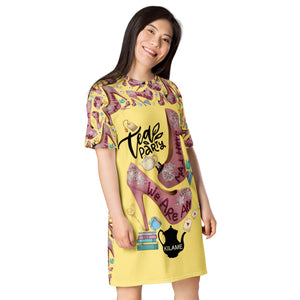 T-shirt dress 'All mad here'