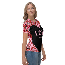 Load image into Gallery viewer, Women&#39;s T-shirt &#39;Heart love&#39;
